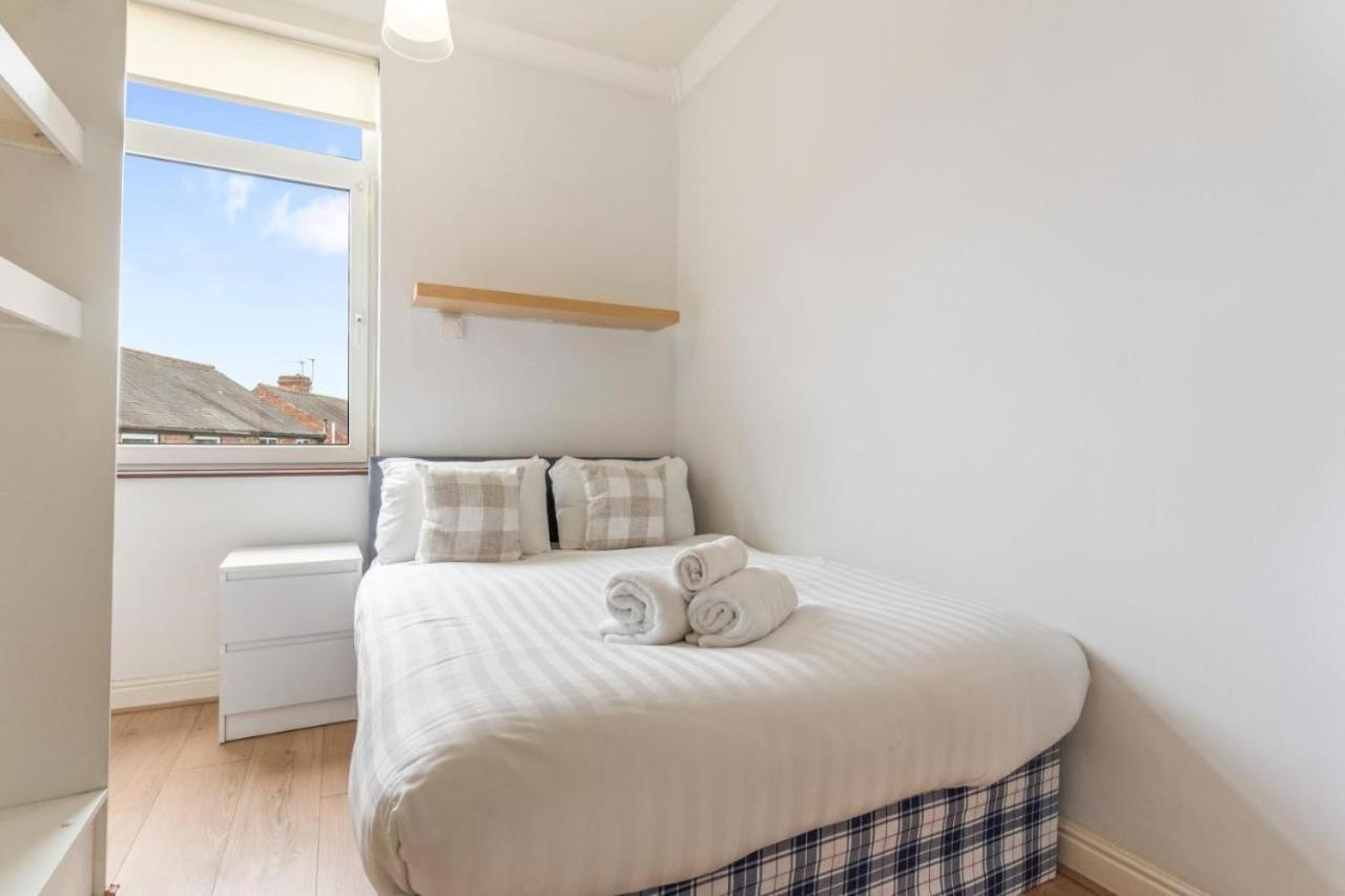 Stylish 3-bed Near Centre Holiday home Nottingham